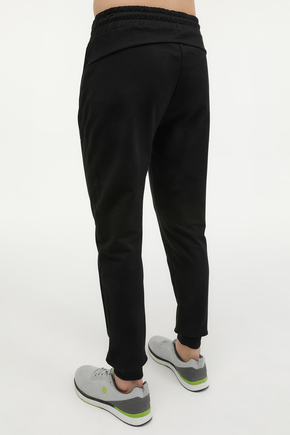شلوار گرمکن مردانه Lumberjack مشکی مدل M-CT107 BASIC JOGGER 4FX شلوار گرمکن مردانه Lumberjack مشکی مدل M-CT107 BASIC JOGGER 4FX