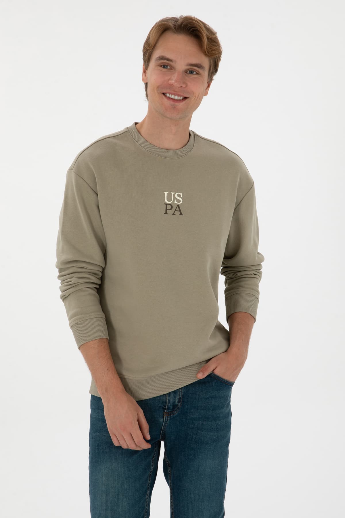سوئیشرت مردانه U.S. Polo Assn. یقه گرد Comfort Fit خاکی روشن مدل 50313760-VR183 سوئیشرت مردانه U.S. Polo Assn. یقه گرد Comfort Fit خاکی روشن مدل 50313760-VR183