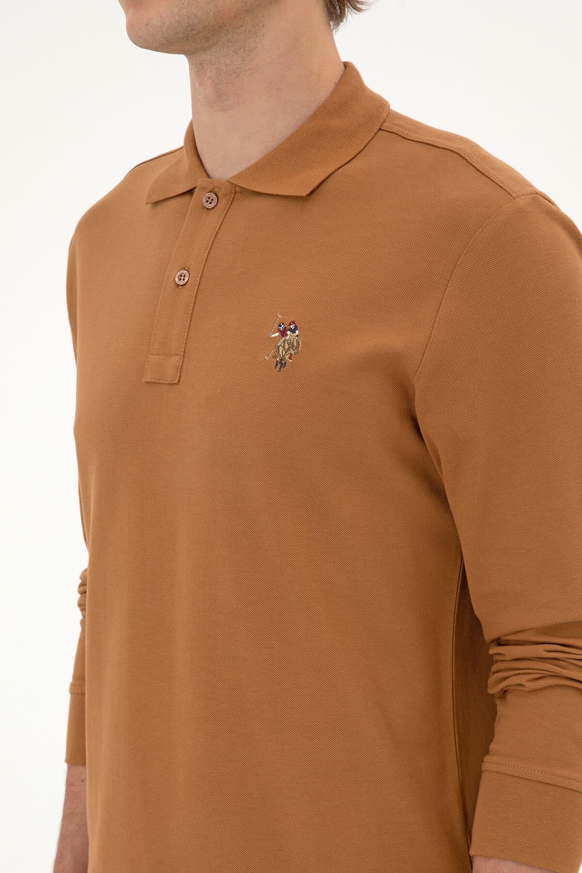 سوئیشرت مردانه U.S. Polo Assn. بیسیک فیت معمولی یقه پولو شتری مدل 50313772-VR233 سوئیشرت مردانه U.S. Polo Assn. بیسیک فیت معمولی یقه پولو شتری مدل 50313772-VR233