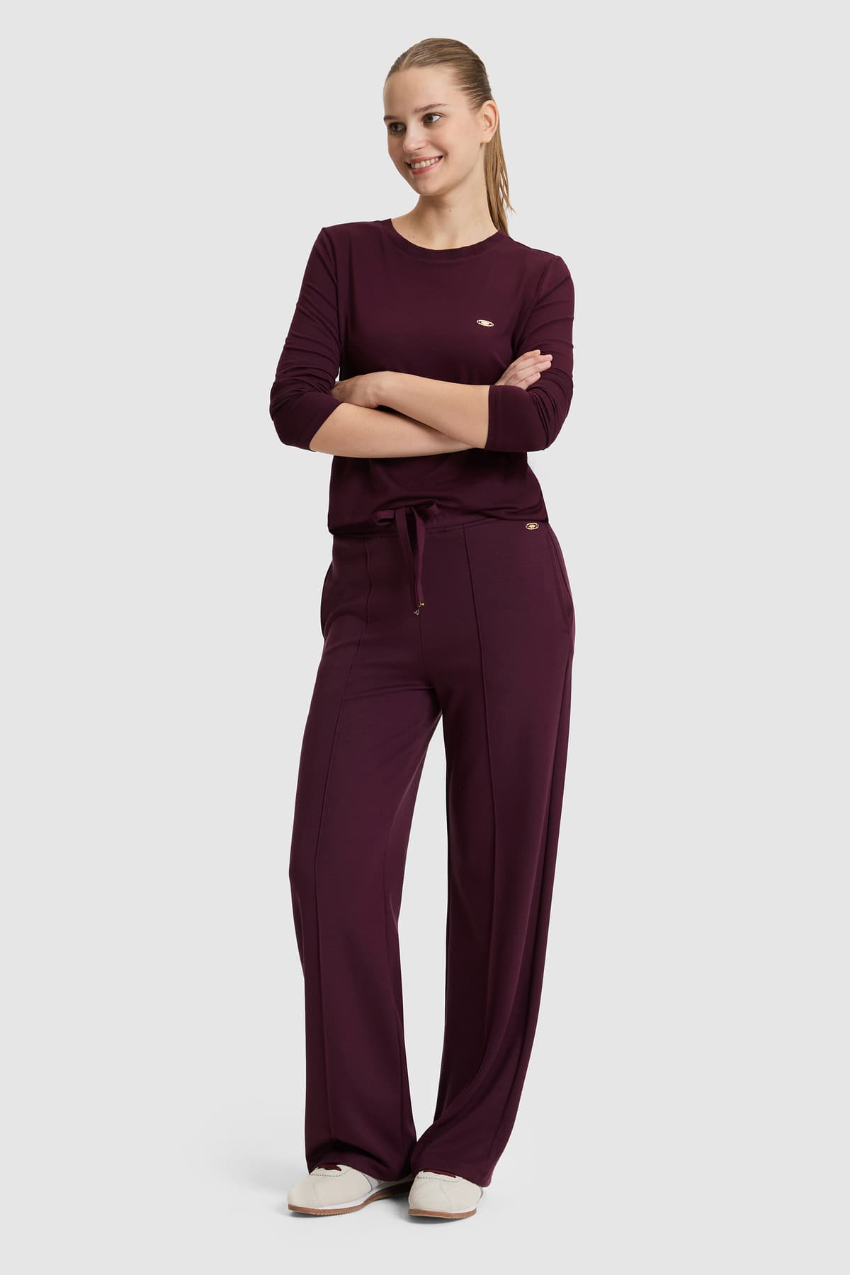 سوئیشرت زنانه U.S. Polo Assn. بوردو مدل 50332055-VR180 سوئیشرت زنانه U.S. Polo Assn. بوردو مدل 50332055-VR180