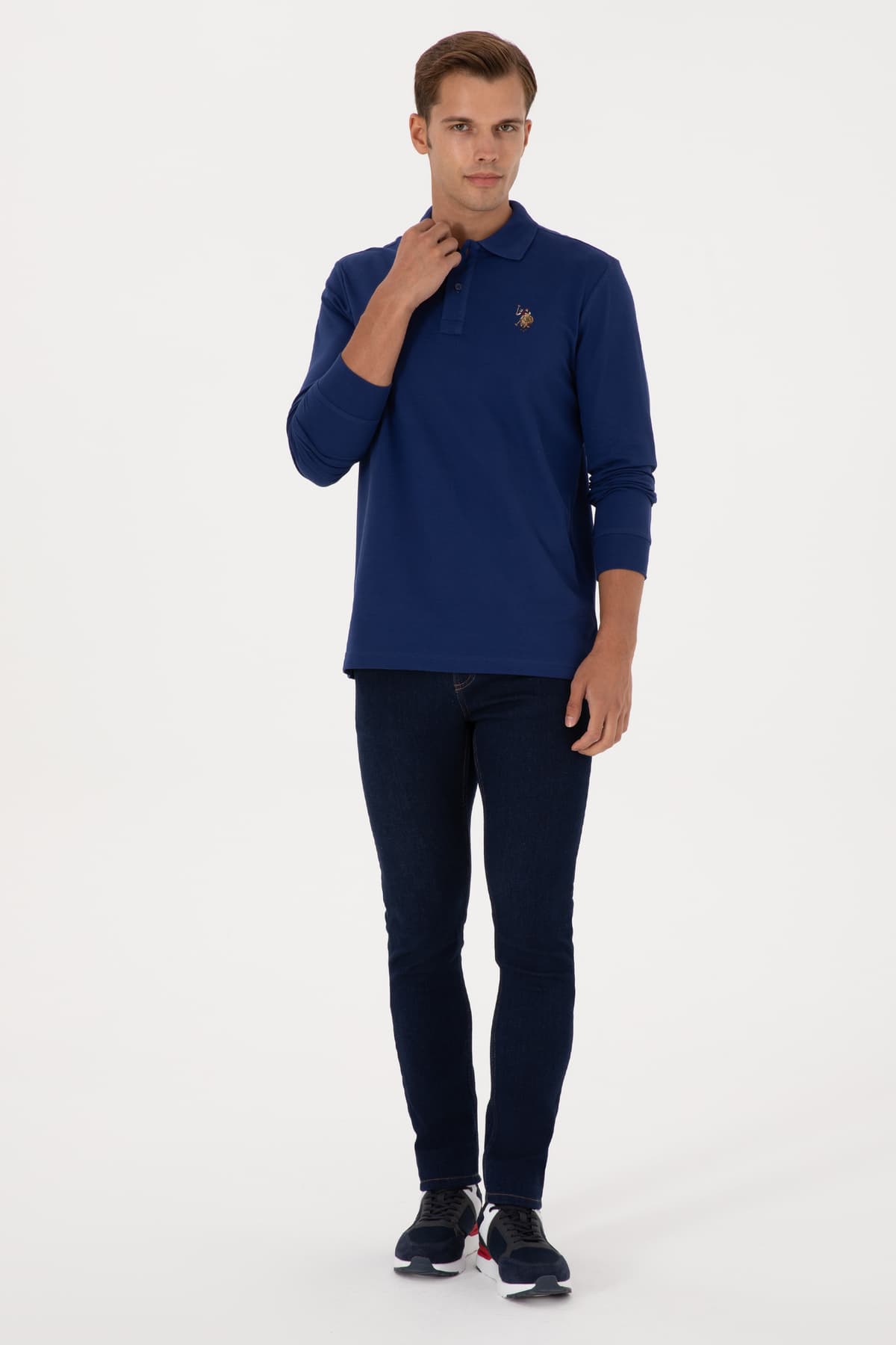 سویشرت مردانه U.S. Polo Assn. یقه پولو فیت معمولی نیلی ساده مدل 50313772-VR028 سویشرت مردانه U.S. Polo Assn. یقه پولو فیت معمولی نیلی ساده مدل 50313772-VR028