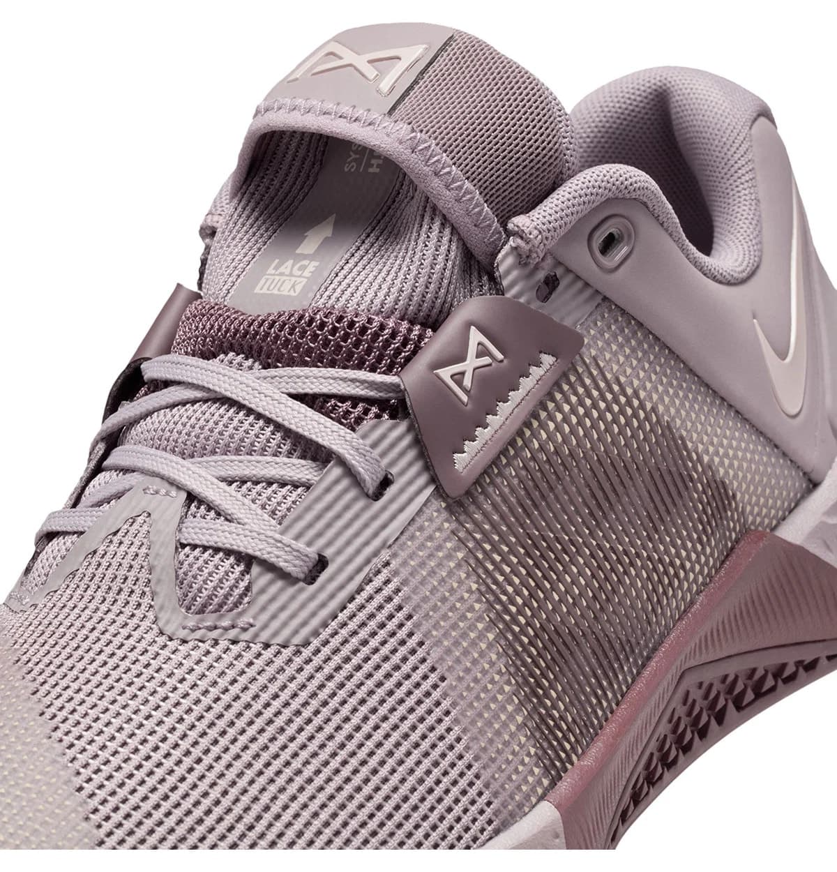 کفش تمرینی زنانه Nike قهوهای مدل Metcon 10 کفش تمرینی زنانه Nike قهوهای مدل Metcon 10
