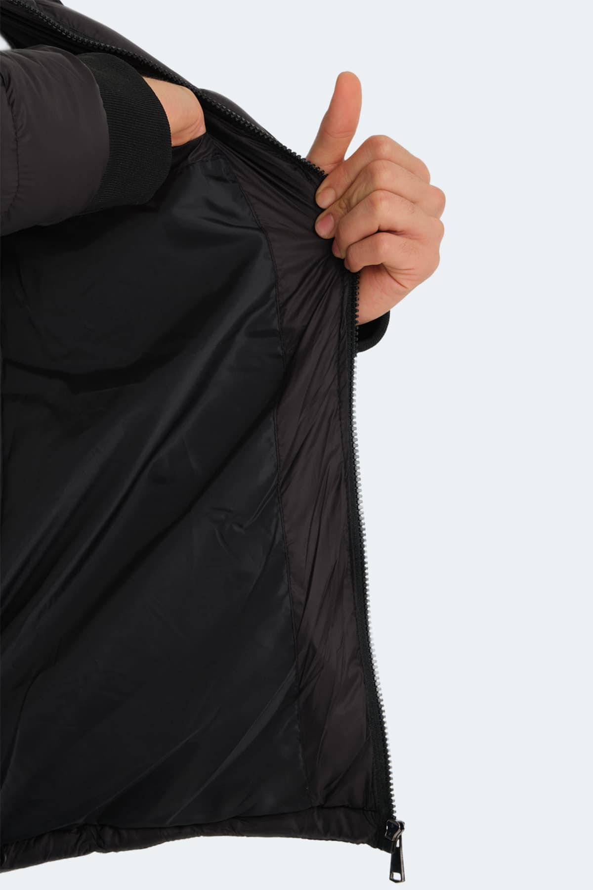 کاپشن مردانه Slazenger با رنگ مشکی کاپشن مردانه Slazenger با رنگ مشکی