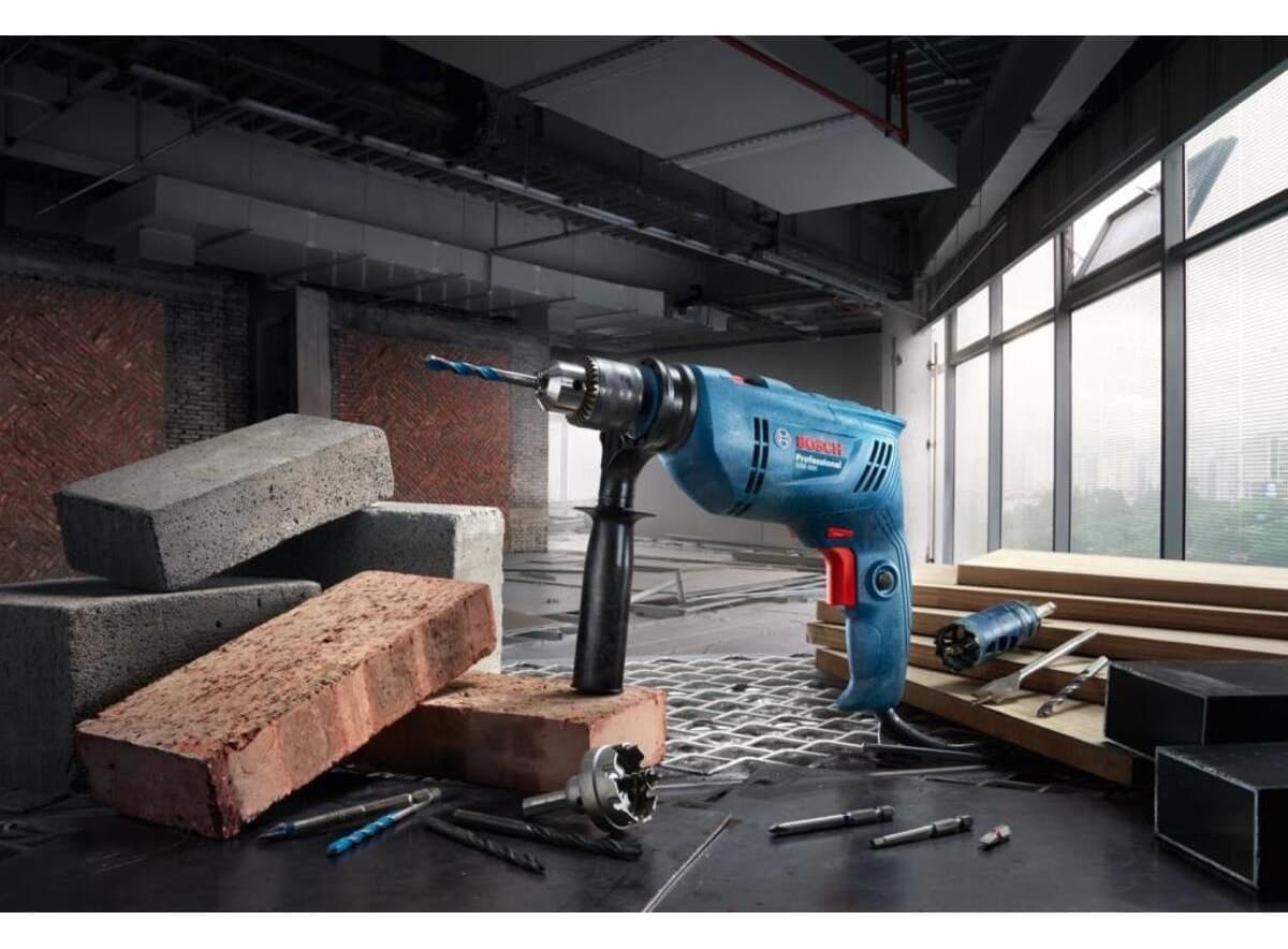 دریل ضربهای Bosch مدل GSB 600 دریل ضربهای Bosch مدل GSB 600