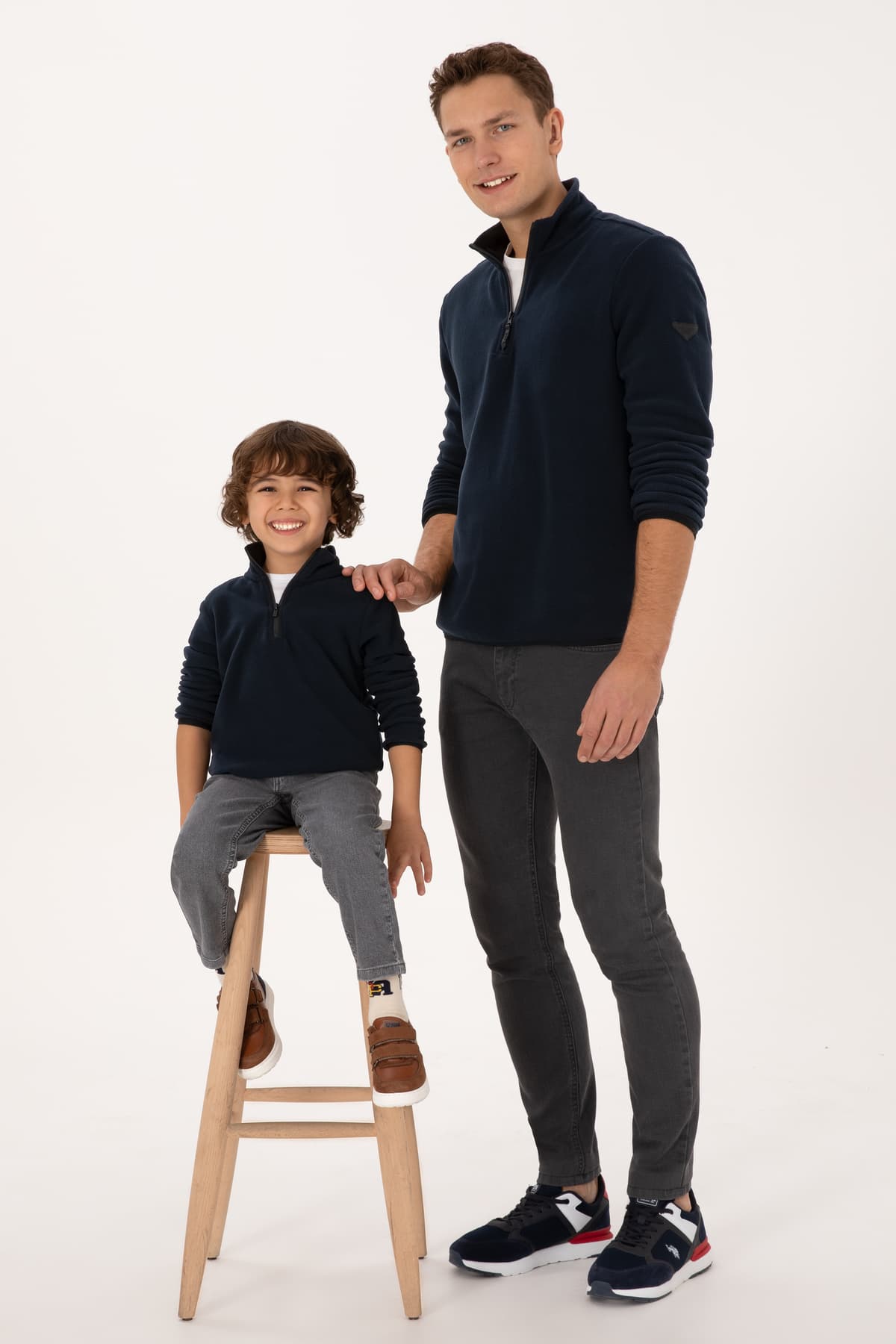 سوئیشرت مردانه U.S. Polo Assn. فیت معمولی پلار نیمزیپ سرمهای مدل 50313777-VR033 سوئیشرت مردانه U.S. Polo Assn. فیت معمولی پلار نیمزیپ سرمهای مدل 50313777-VR033
