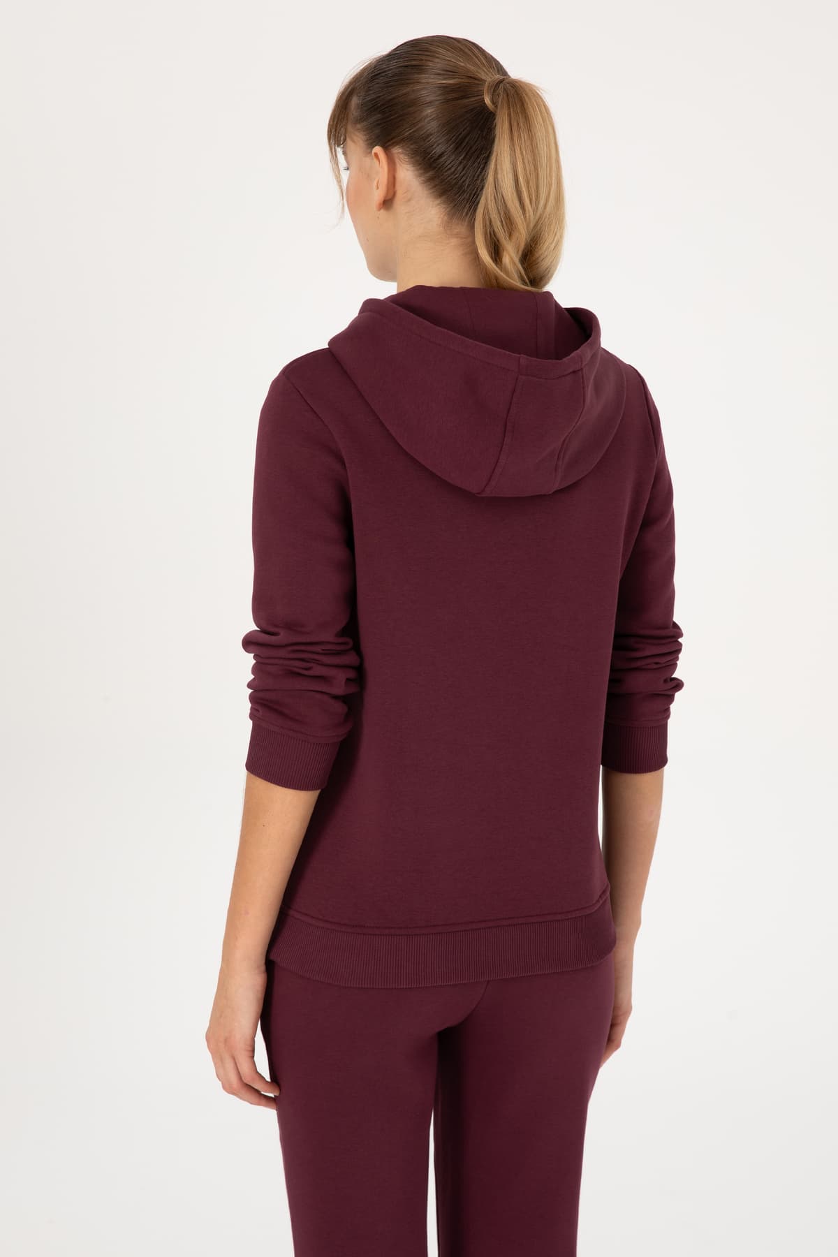سوئیشرت زنانه U.S. Polo Assn. کلاهدار زرشکی کرکی مدل 50313566-VR177 سوئیشرت زنانه U.S. Polo Assn. کلاهدار زرشکی کرکی مدل 50313566-VR177