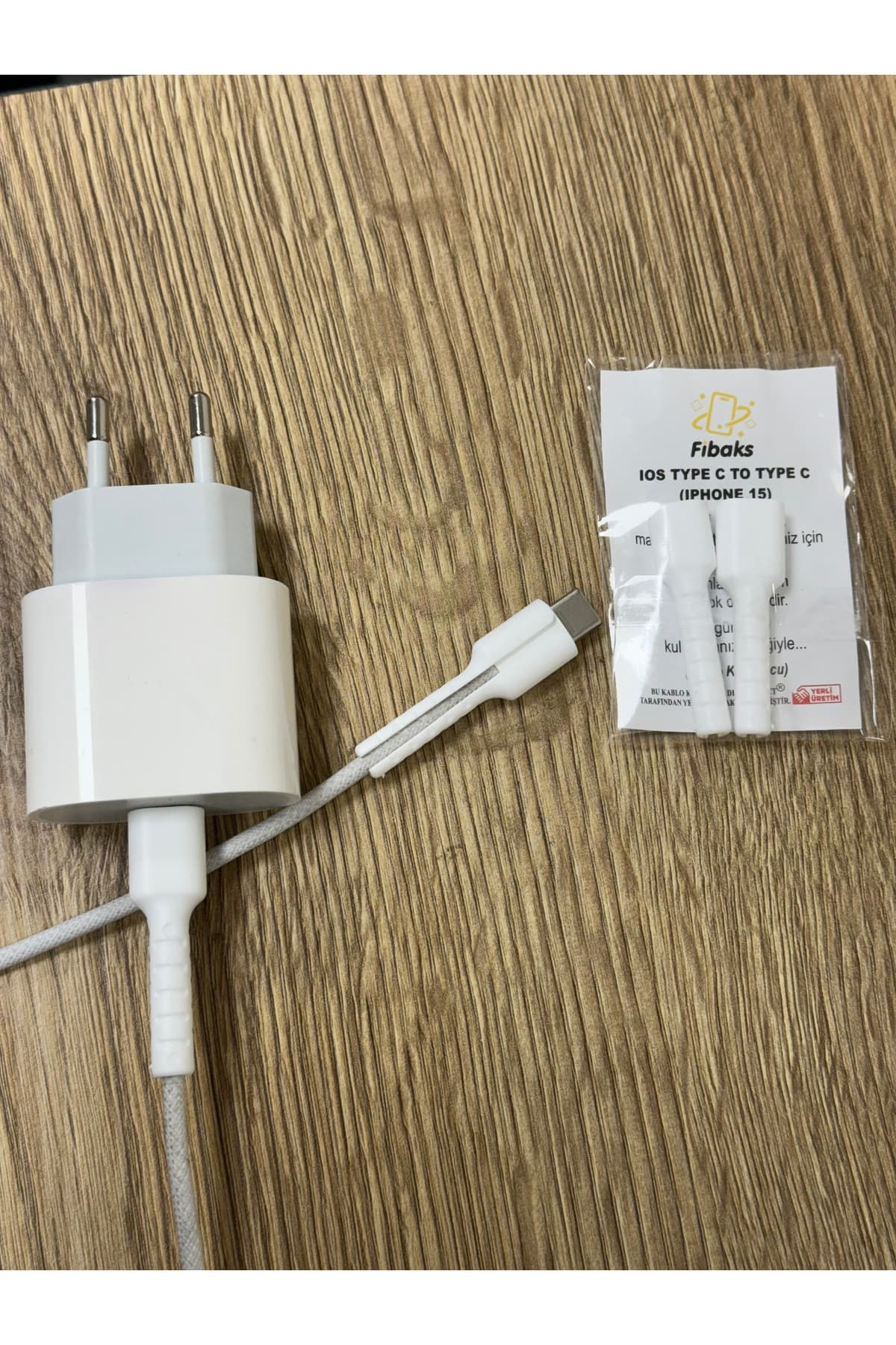 کابل شارژ Fibaks Type-C دوطرفه مناسب iPhone 15 16 Plus Pro Max کابل شارژ Fibaks Type-C دوطرفه مناسب iPhone 15 16 Plus Pro Max