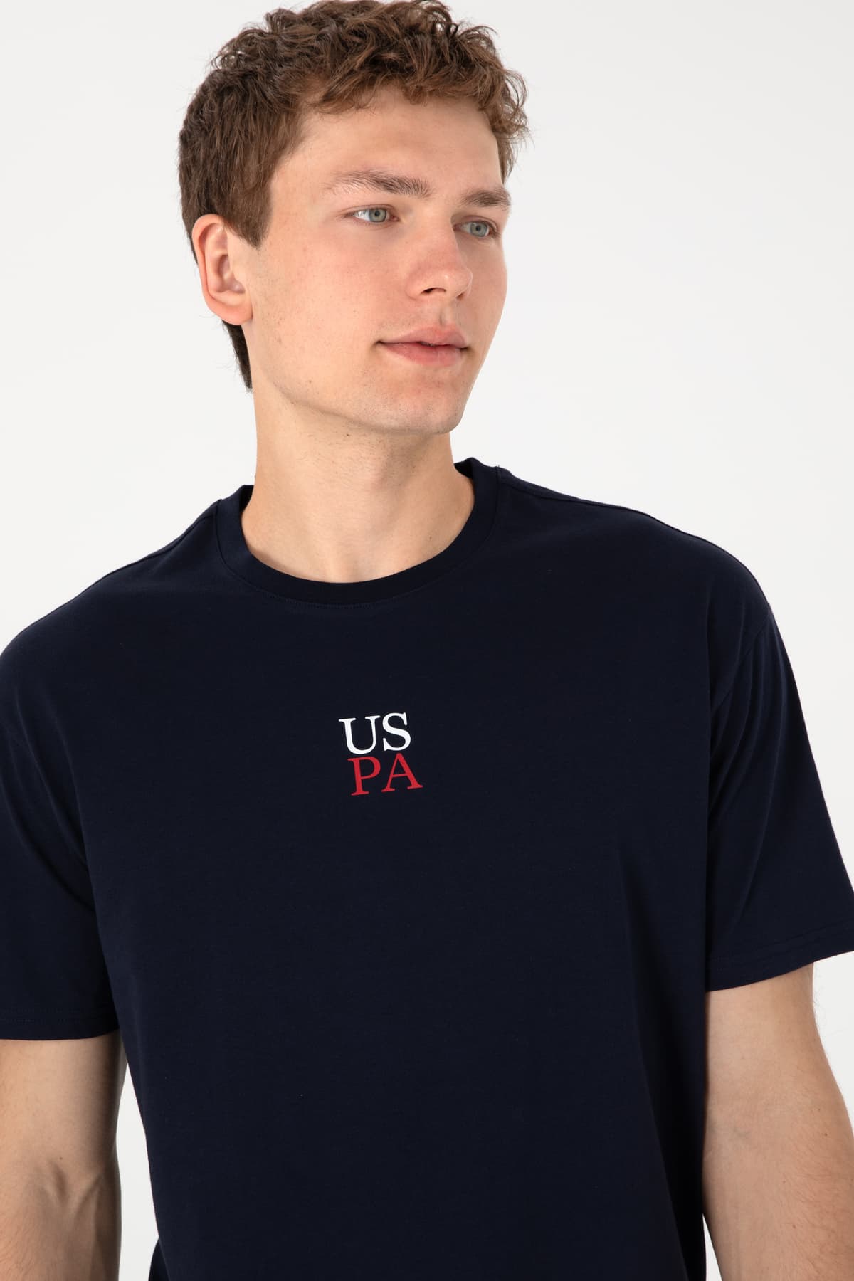 تیشرت مردانه U.S. Polo Assn. فیت راحت یقه گرد سرمهای مدل 50306450-VR033 تیشرت مردانه U.S. Polo Assn. فیت راحت یقه گرد سرمهای مدل 50306450-VR033