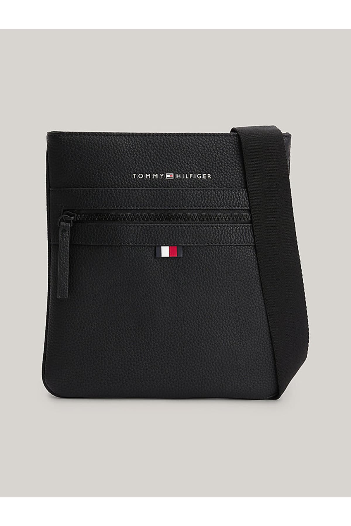 کیف رو دوشی مردانه Tommy Hilfiger Essential از جنس PU کیف رو دوشی مردانه Tommy Hilfiger Essential از جنس PU