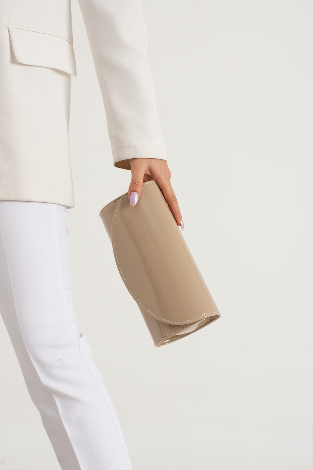 کیف کلاچ مجلسی زنانه bibags رنگ نود کیف کلاچ مجلسی زنانه bibags رنگ نود