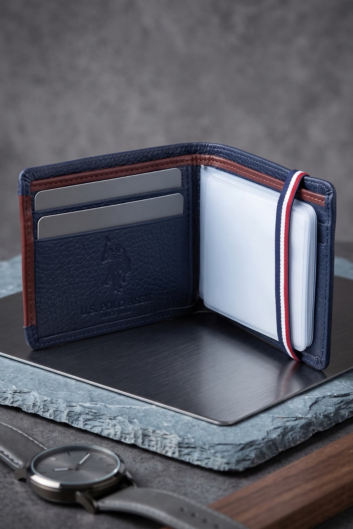 کیف پول و کارتخور مردانه U.S. Polo Assn. چرم طبیعی سرمهای مدل 7612 کیف پول و کارتخور مردانه U.S. Polo Assn. چرم طبیعی سرمهای مدل 7612