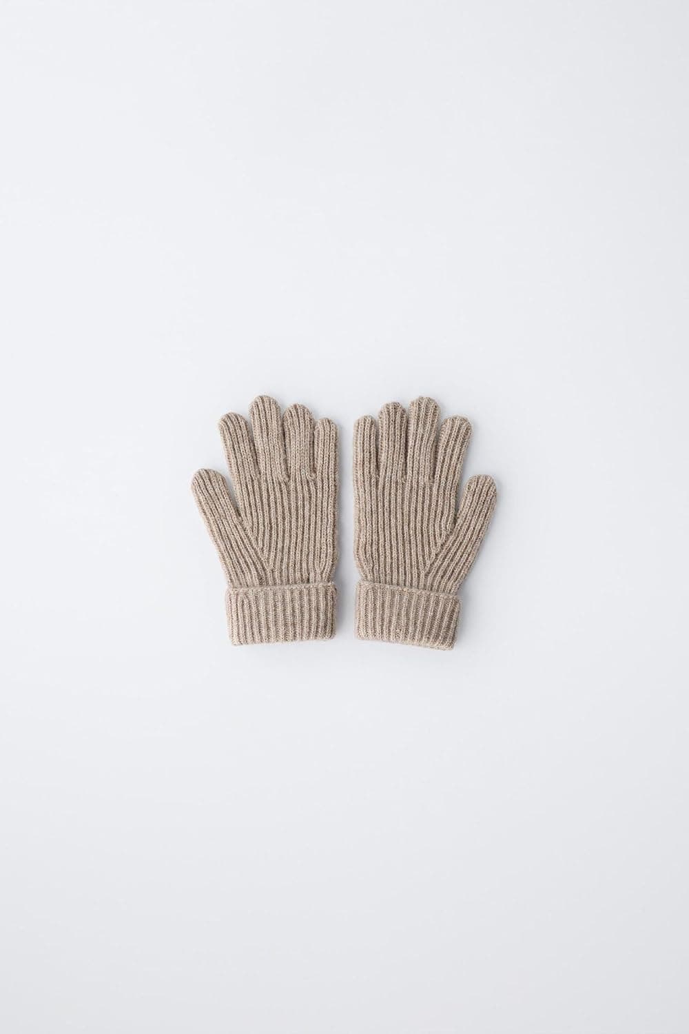 دستکش دخترانه ZARA بافت ساده قهوهای مایل به زرد 10-14 سال 18cm دستکش دخترانه ZARA بافت ساده قهوهای مایل به زرد 10-14 سال 18cm