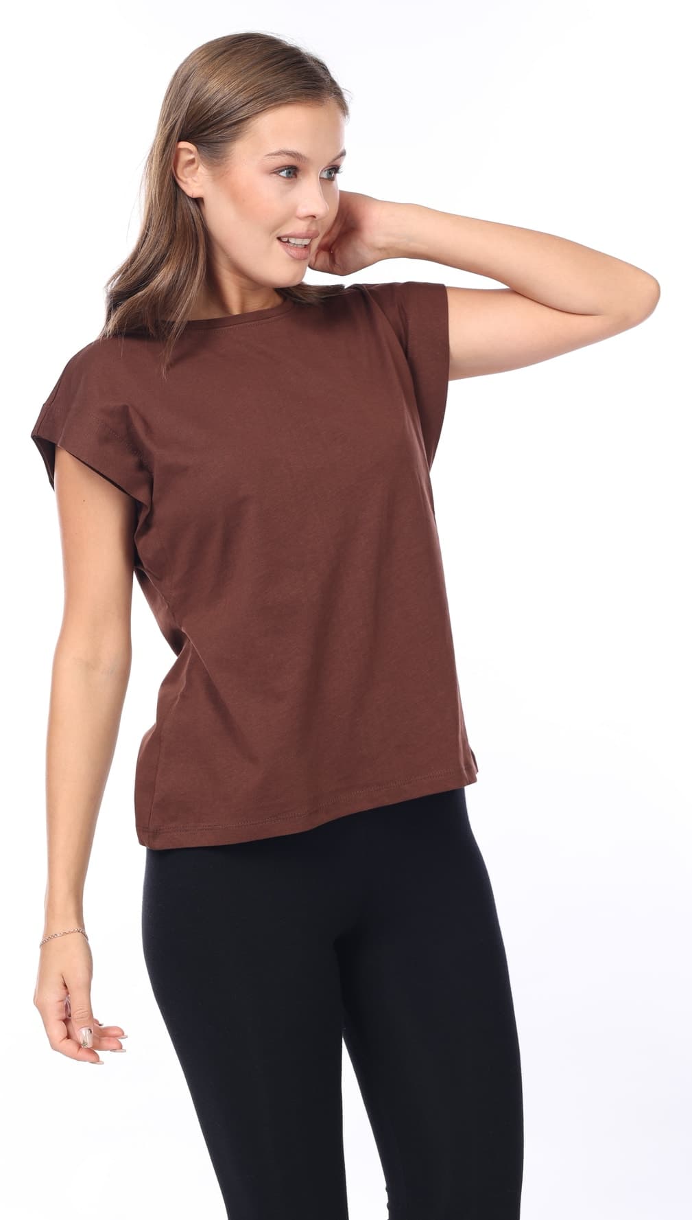 تیشرت زنانه Tight Lady نخی قهوهای یقه گرد آستین خفاشی مدل پد سرشانه تیشرت زنانه Tight Lady نخی قهوهای یقه گرد آستین خفاشی مدل پد سرشانه