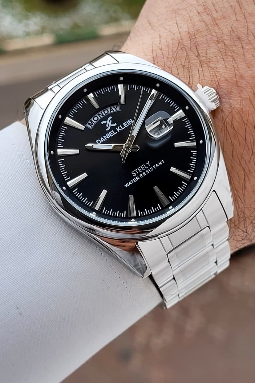 ساعت مچی مردانه Daniel Klein با بند قابل تنظیم خاکستری و مشکی و قاب فولادی 44 mm ساعت مچی مردانه Daniel Klein با بند قابل تنظیم خاکستری و مشکی و قاب فولادی 44 mm