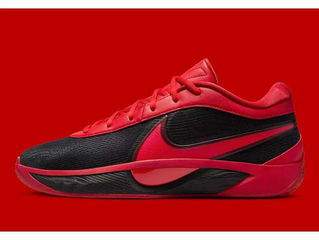 کفش بسکتبال مردانه Nike Giannis Freak 6 فیت باریک Bred کفش بسکتبال مردانه Nike Giannis Freak 6 فیت باریک Bred