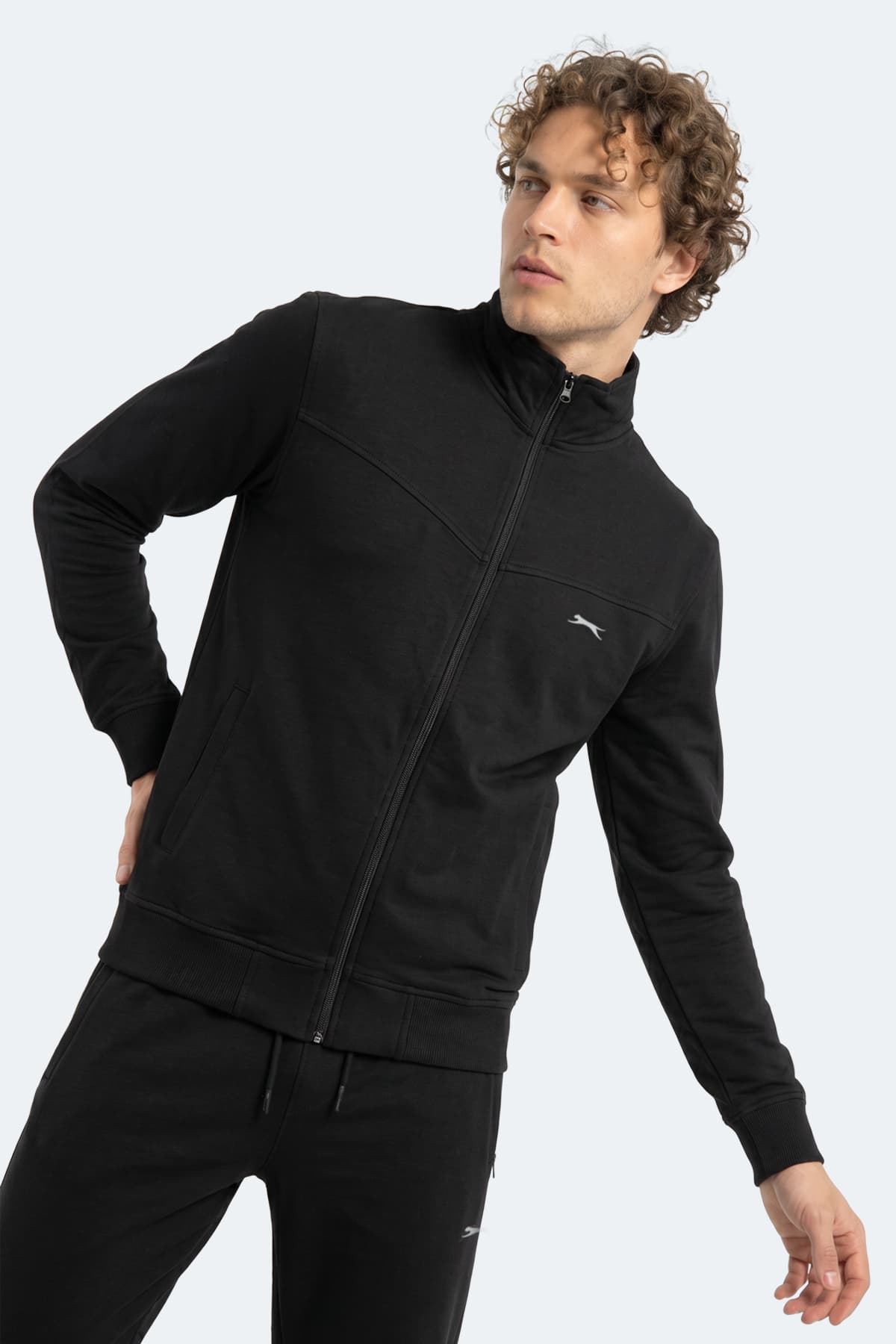 ست گرمکن مردانه Slazenger زیپ دار یقه ایستاده جیب دار مشکی مدل BOOST GEAR ست گرمکن مردانه Slazenger زیپ دار یقه ایستاده جیب دار مشکی مدل BOOST GEAR