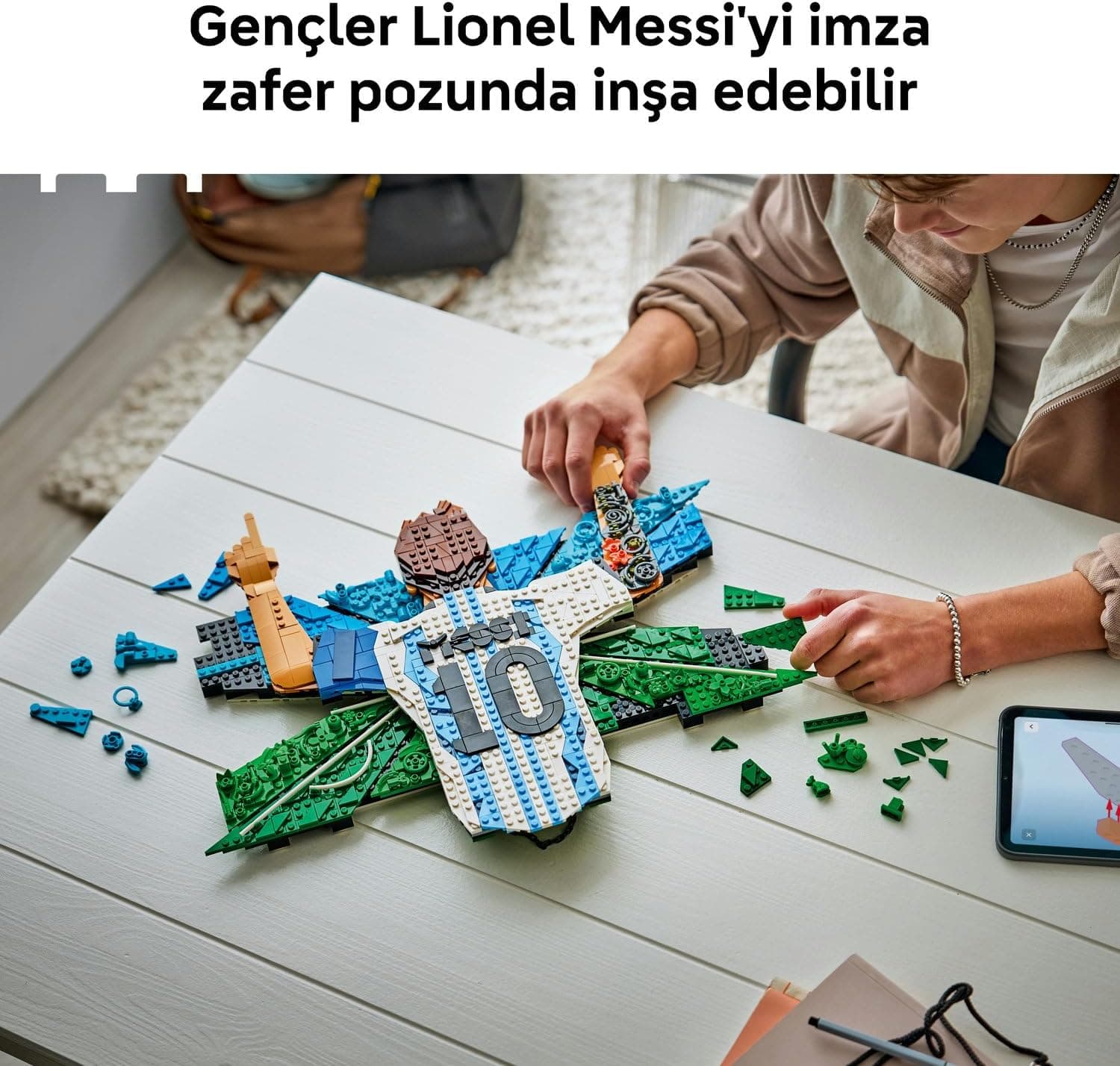 لگو Editions Lionel Messi جشن مدل 43018 لگو Editions Lionel Messi جشن مدل 43018