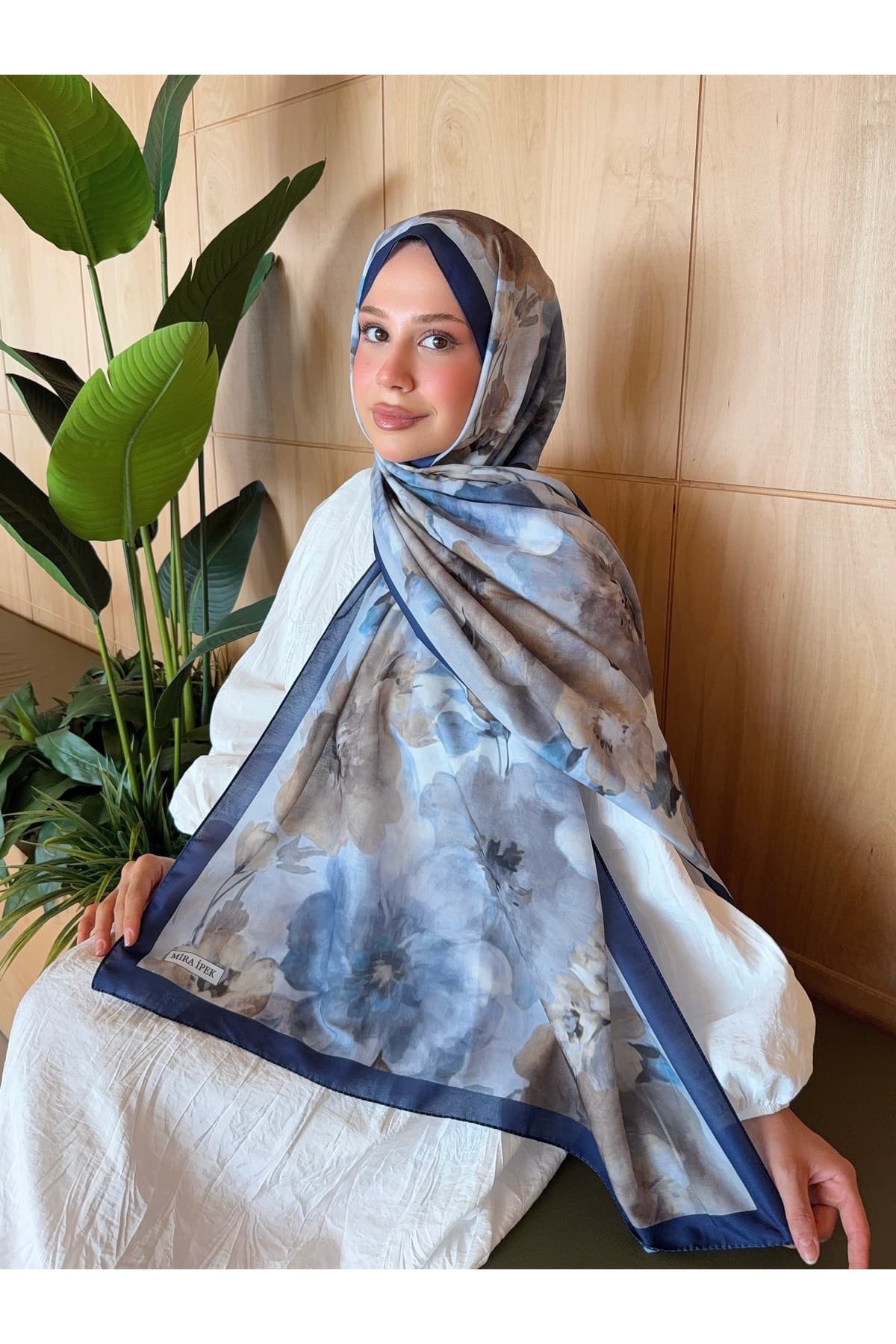 شال نخی نرم طرحدار Mira İpek سری Mena سرمهای و قهوهای مایل به خاکستری مدل ps66 شال نخی نرم طرحدار Mira İpek سری Mena سرمهای و قهوهای مایل به خاکستری مدل ps66