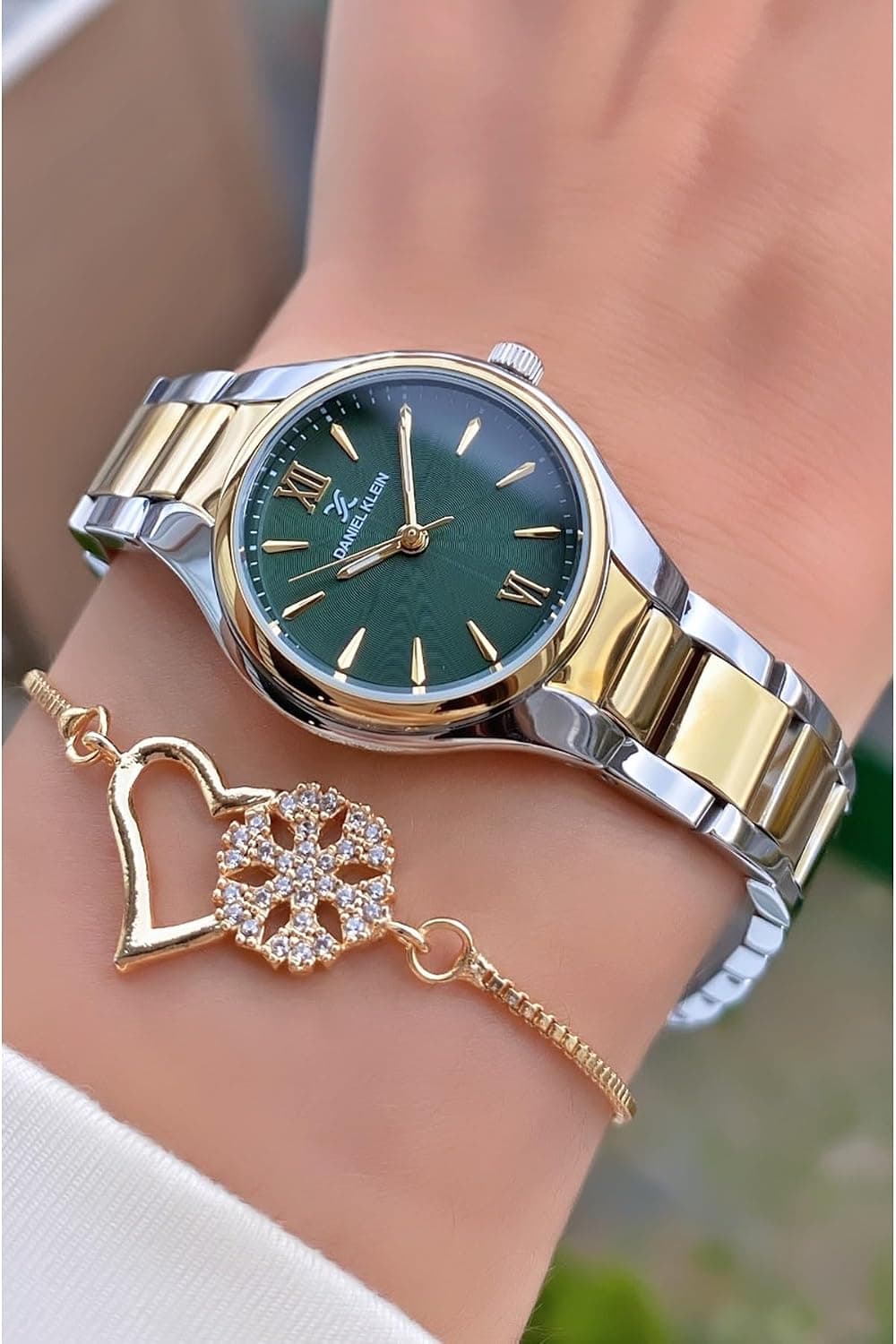 ساعت مچی زنانه Daniel Klein دو رنگ طلایینقرهای بند فولادی شیشه معدنی ساعت مچی زنانه Daniel Klein دو رنگ طلایینقرهای بند فولادی شیشه معدنی