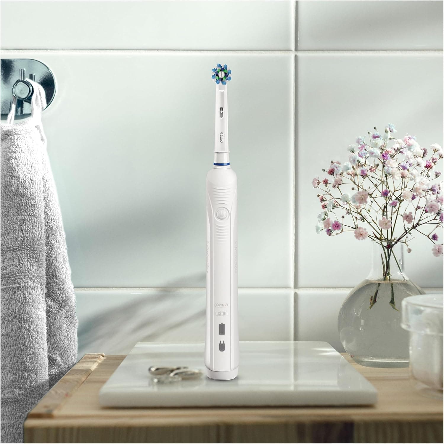 مسواک برقی Oral-B Pro Clean مشکی با محفظه مسافرتی مسواک برقی Oral-B Pro Clean مشکی با محفظه مسافرتی
