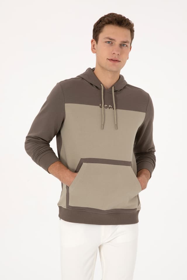 سوئیشرت مردانه U.S. Polo Assn. با کلاه فیت معمولی قهوهای روشن مدل 50315453-VR052 سوئیشرت مردانه U.S. Polo Assn. با کلاه فیت معمولی قهوهای روشن مدل 50315453-VR052