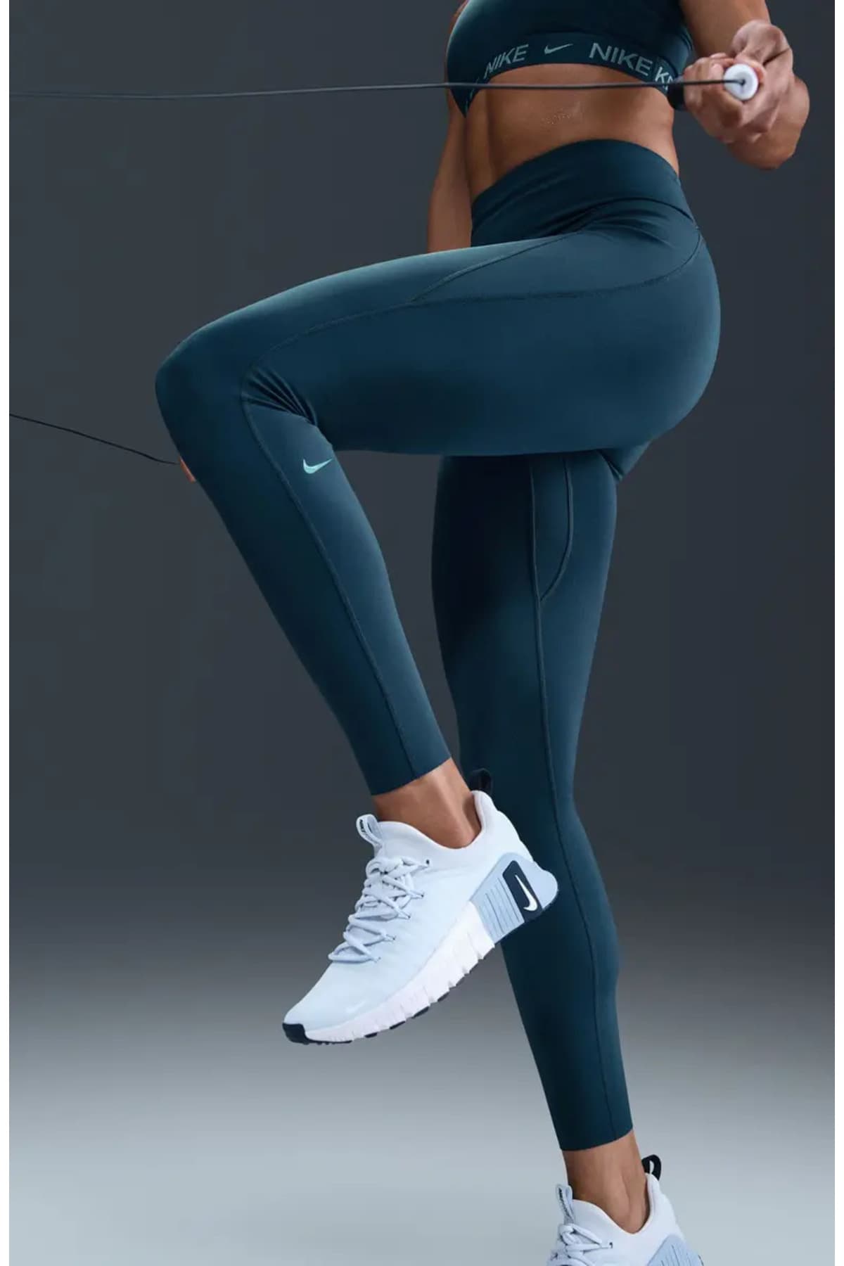 تایتس زنانه Nike Dri-Fit Universa کمر بلند 7/8 سرمهای تایتس زنانه Nike Dri-Fit Universa کمر بلند 7/8 سرمهای