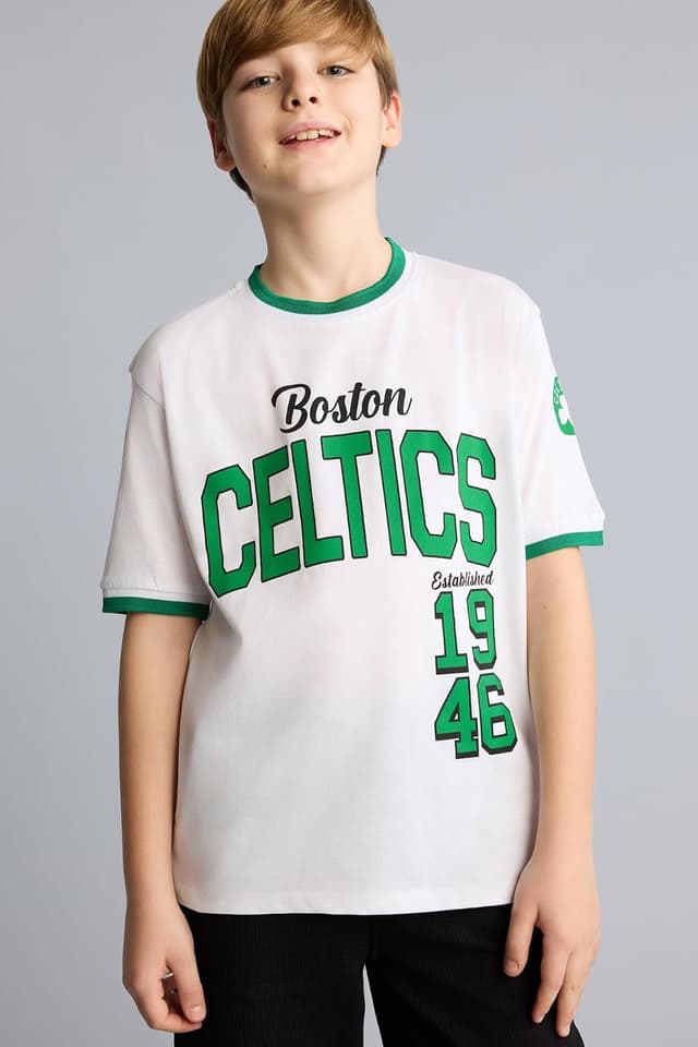 تیشرت پسرانه DeFacto %100 نخی NBA Boston Celtics یقه گرد رگولار فیت مدل H2899A826HS تیشرت پسرانه DeFacto %100 نخی NBA Boston Celtics یقه گرد رگولار فیت مدل H2899A826HS