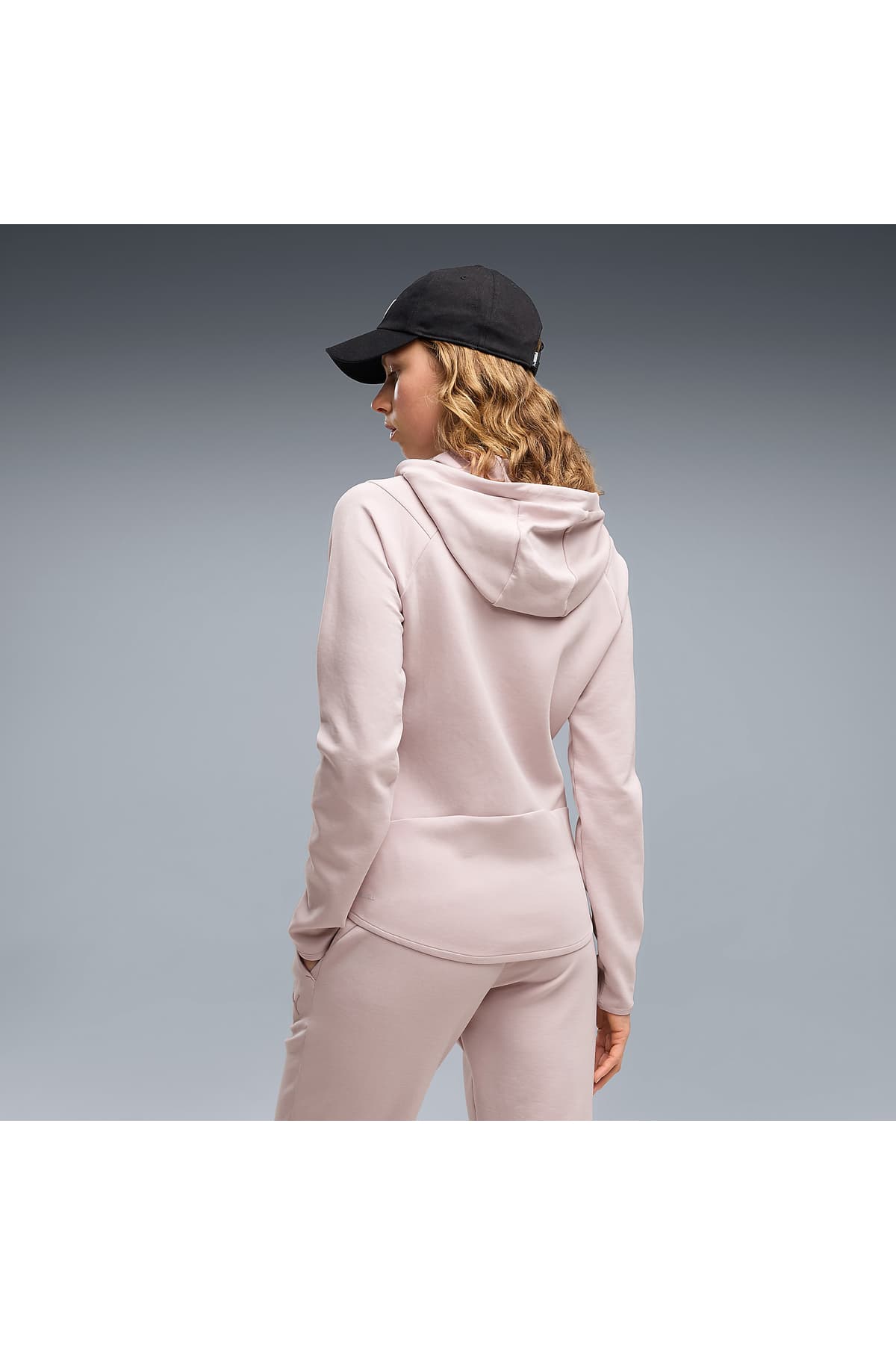 ژاکت زنانه Puma صورتی Pumatech Sense مدل 694039-49 ژاکت زنانه Puma صورتی Pumatech Sense مدل 694039-49