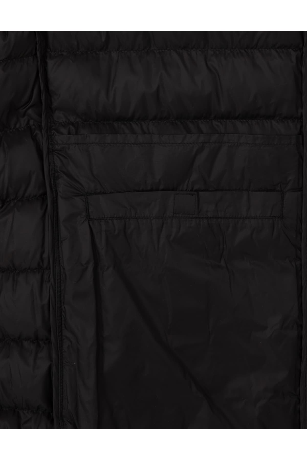 جلیقه مردانه Pierre Cardin مشکی مدل 50310142-VR046 جلیقه مردانه Pierre Cardin مشکی مدل 50310142-VR046