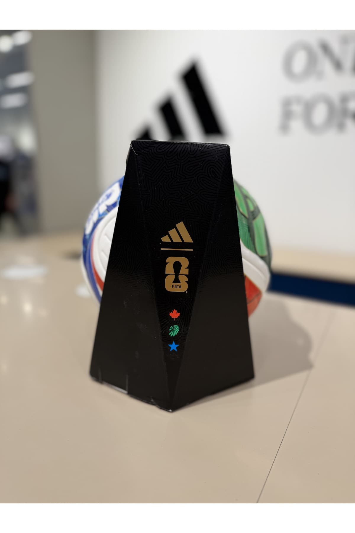 توپ adidas جام جهانی FIFA 2026 رسمی مسابقه مدل Trionda توپ adidas جام جهانی FIFA 2026 رسمی مسابقه مدل Trionda