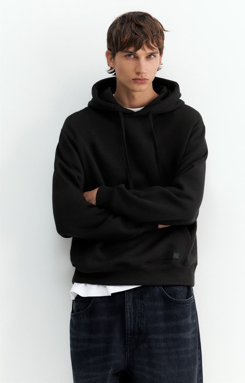 سوئیشرت مردانه Pull & Bear بیسیک کاپشندار سوئیشرت مردانه Pull & Bear بیسیک کاپشندار