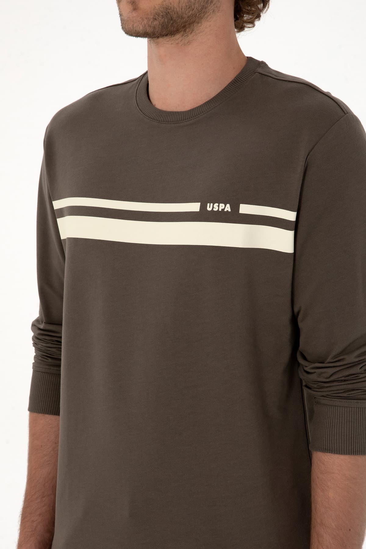 سوئیشرت مردانه U.S. Polo Assn. فیت معمولی یقه گرد قهوهای خاکستری نازک مدل 50313801-VR052 سوئیشرت مردانه U.S. Polo Assn. فیت معمولی یقه گرد قهوهای خاکستری نازک مدل 50313801-VR052