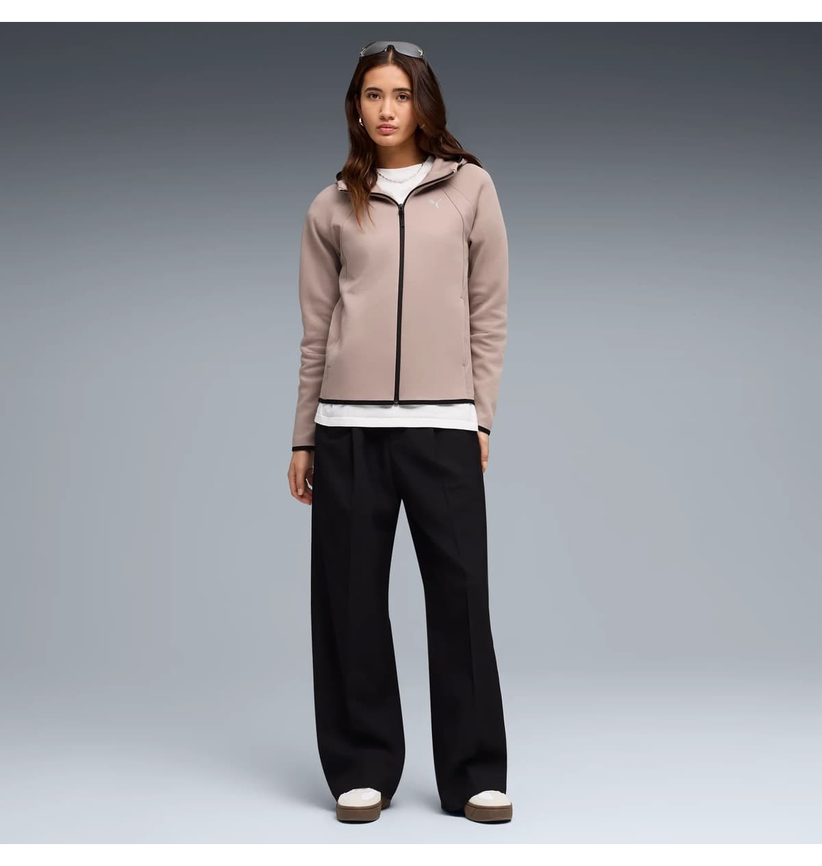 هودی زنانه Puma زیپدار Evostripe صورتی پودری مدل 691898 هودی زنانه Puma زیپدار Evostripe صورتی پودری مدل 691898