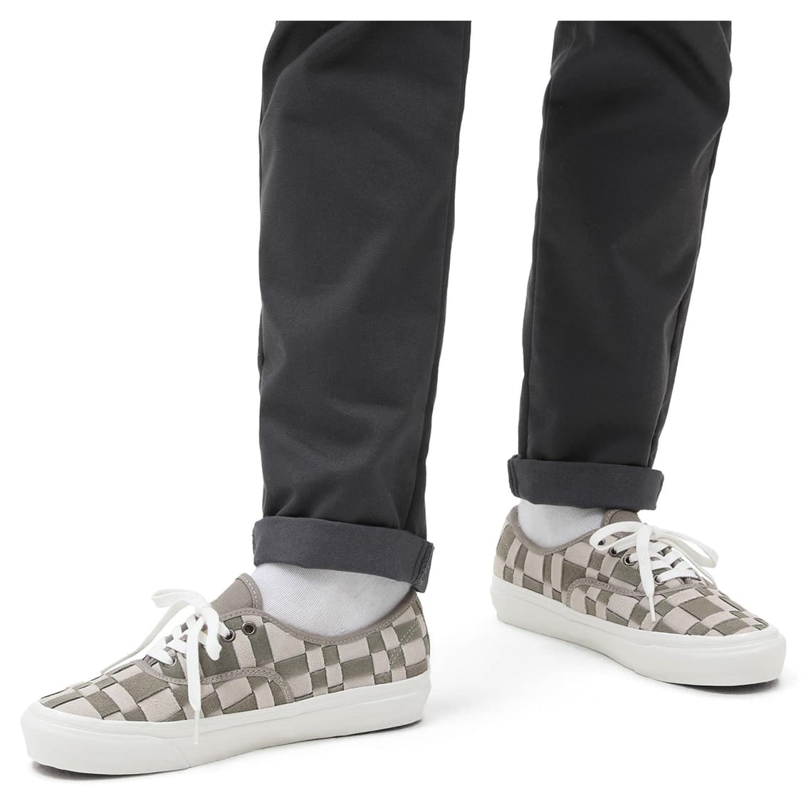 کفش اسنیکر زنانه Vans مدل Authentic 44 Dx کفش اسنیکر زنانه Vans مدل Authentic 44 Dx