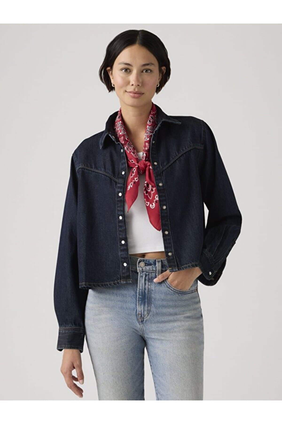 کت پیراهنی زنانه Levi's مدل Logan کت پیراهنی زنانه Levi's مدل Logan