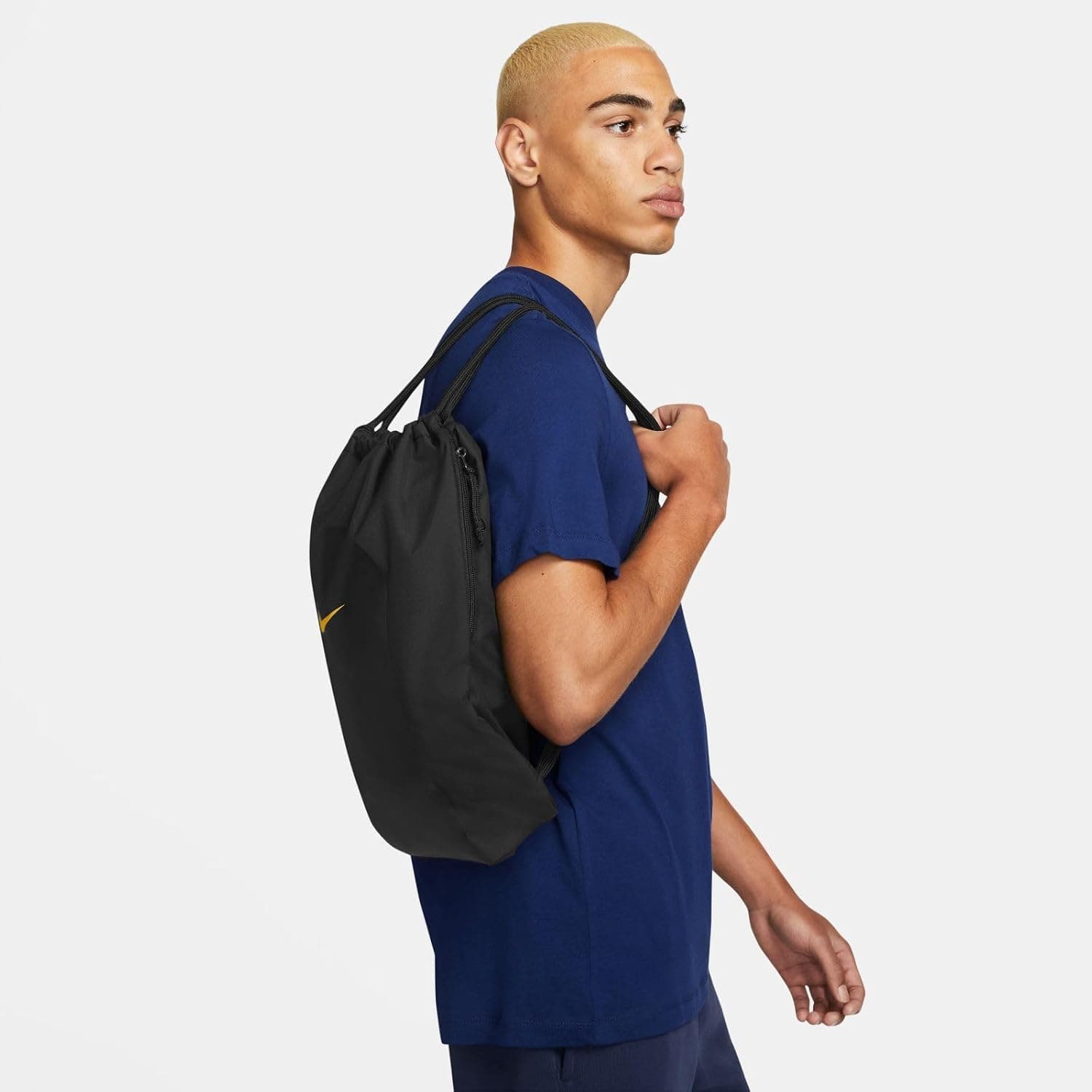 کولهپشتی کیسهای ورزشی مردانه Nike مدل Fcb Gmsk مشکی/مشکی/زرد Varsity Maize کولهپشتی کیسهای ورزشی مردانه Nike مدل Fcb Gmsk مشکی/مشکی/زرد Varsity Maize