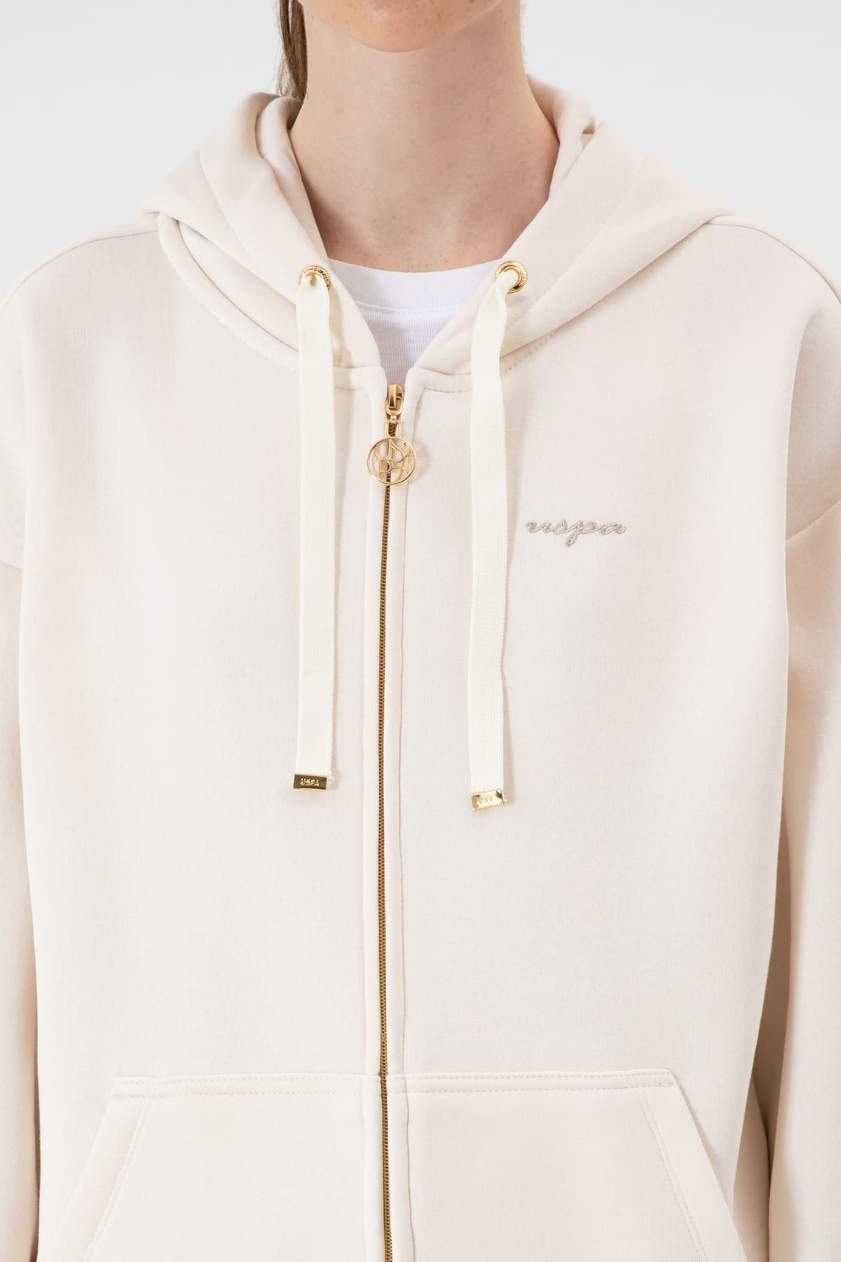 سویشرت زنانه U.S. Polo Assn. کلاهدار شاردون کرمی مدل 50314130-VR071 سویشرت زنانه U.S. Polo Assn. کلاهدار شاردون کرمی مدل 50314130-VR071