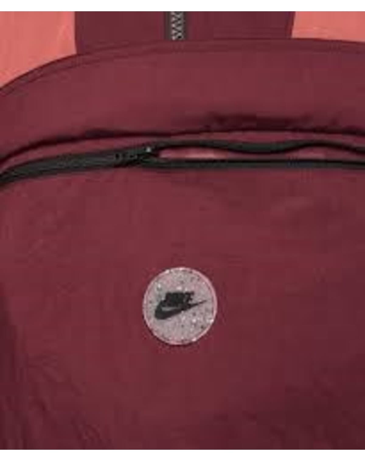 ژاکت زنانه Nike Revolution ورزشی نیم زیپ مدل FB2187-638 ژاکت زنانه Nike Revolution ورزشی نیم زیپ مدل FB2187-638
