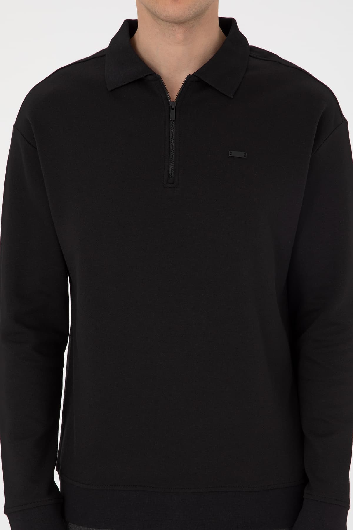 سویشرت مردانه U.S. Polo Assn. نیم زیپ فیت راحت مشکی مدل 50316484-VR046 سویشرت مردانه U.S. Polo Assn. نیم زیپ فیت راحت مشکی مدل 50316484-VR046