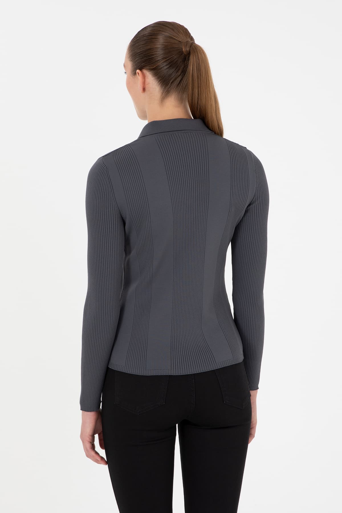 پلیور زنانه U.S. Polo Assn. یقه پولو رنگ آنتراسیت مدل 50297087-VR006 پلیور زنانه U.S. Polo Assn. یقه پولو رنگ آنتراسیت مدل 50297087-VR006