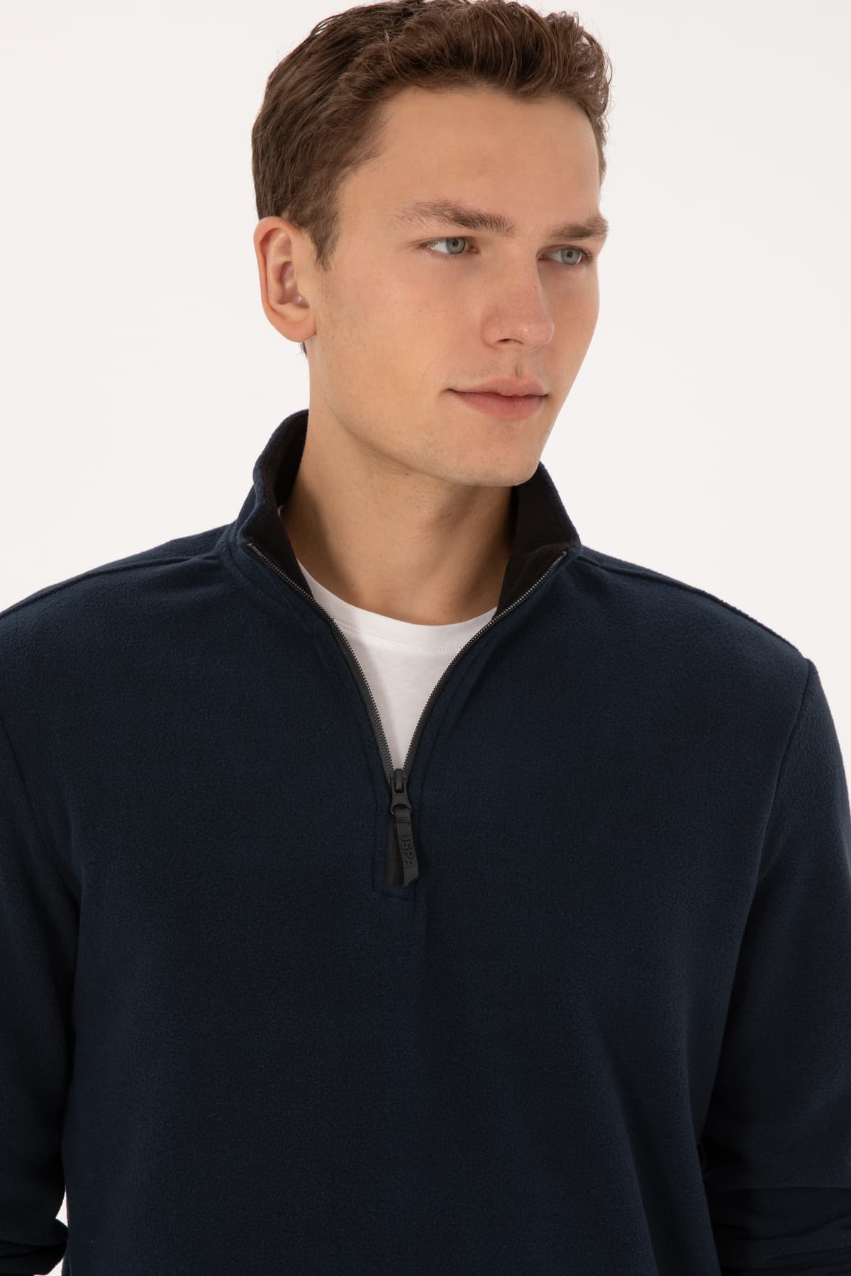 سوئیشرت مردانه U.S. Polo Assn. فیت معمولی پلار نیمزیپ سرمهای مدل 50313777-VR033 سوئیشرت مردانه U.S. Polo Assn. فیت معمولی پلار نیمزیپ سرمهای مدل 50313777-VR033
