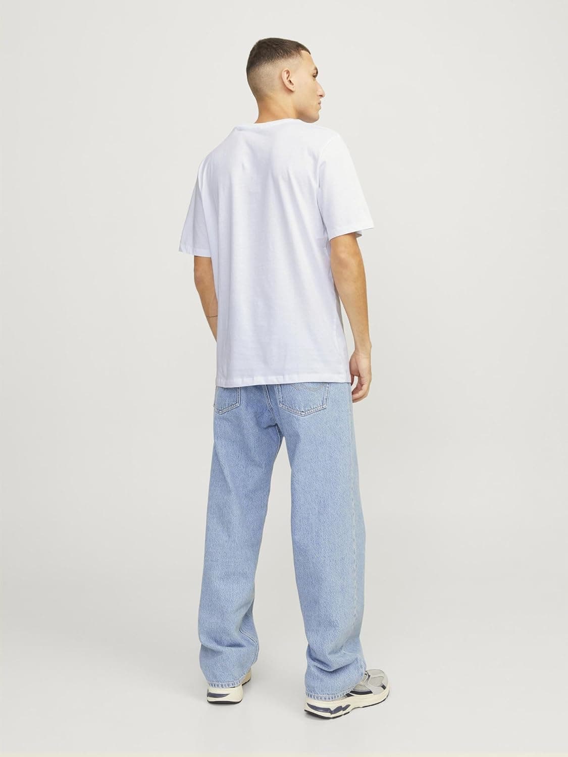 تیشرت مردانه JACK & JONES یقه گرد اسلیم فیت لوگودار مدل Jjecorp تیشرت مردانه JACK & JONES یقه گرد اسلیم فیت لوگودار مدل Jjecorp