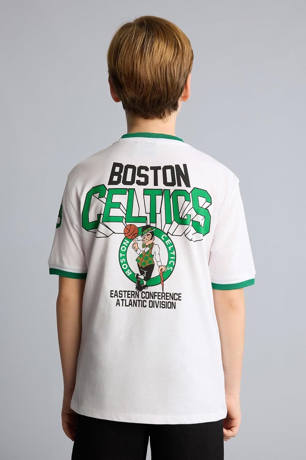 تیشرت پسرانه DeFacto %100 نخی NBA Boston Celtics یقه گرد رگولار فیت مدل H2899A826HS تیشرت پسرانه DeFacto %100 نخی NBA Boston Celtics یقه گرد رگولار فیت مدل H2899A826HS