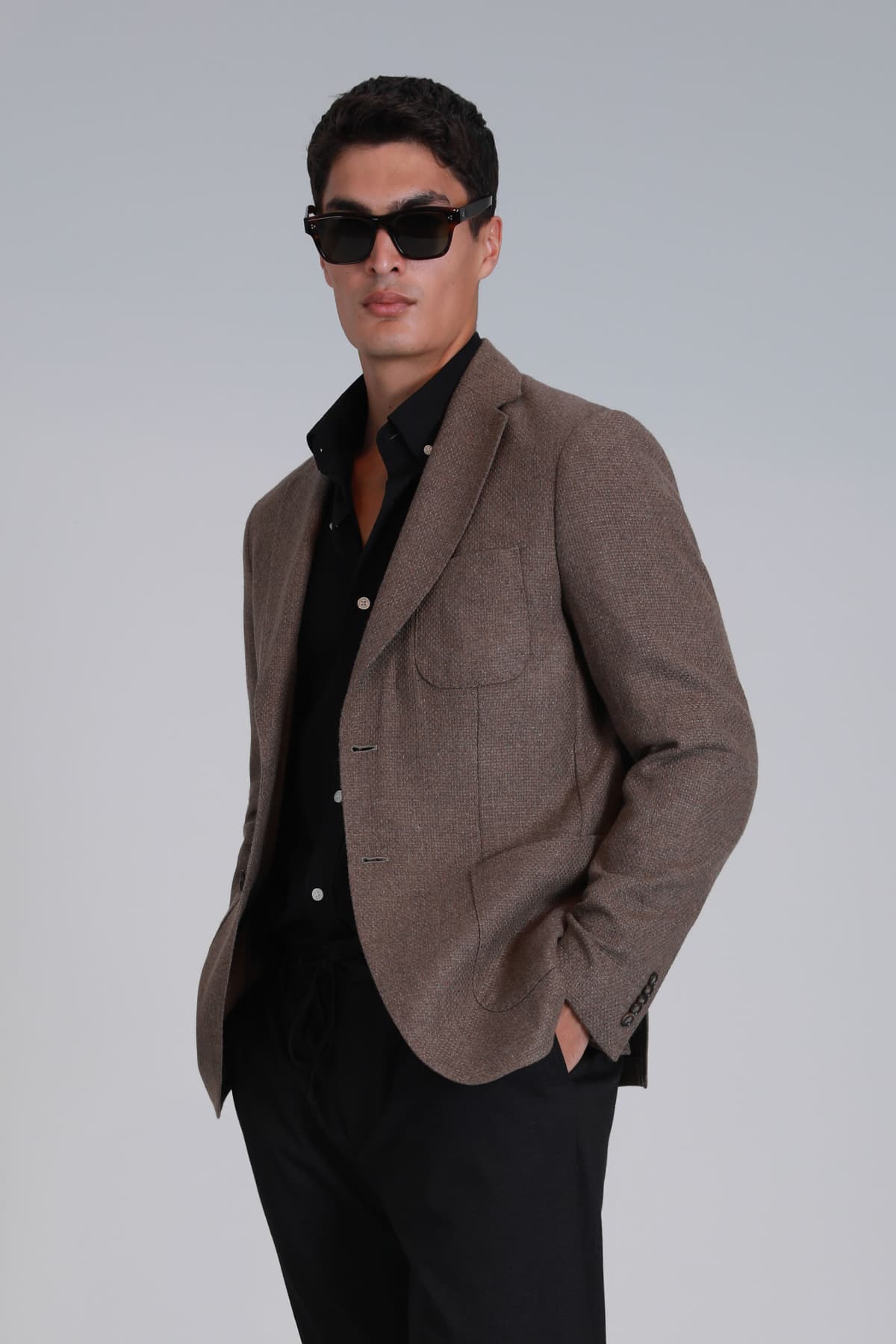 ژاکت بلیزر مردانه LUFIAN اسلیم فیت شتری مدل Daniel Spor ژاکت بلیزر مردانه LUFIAN اسلیم فیت شتری مدل Daniel Spor