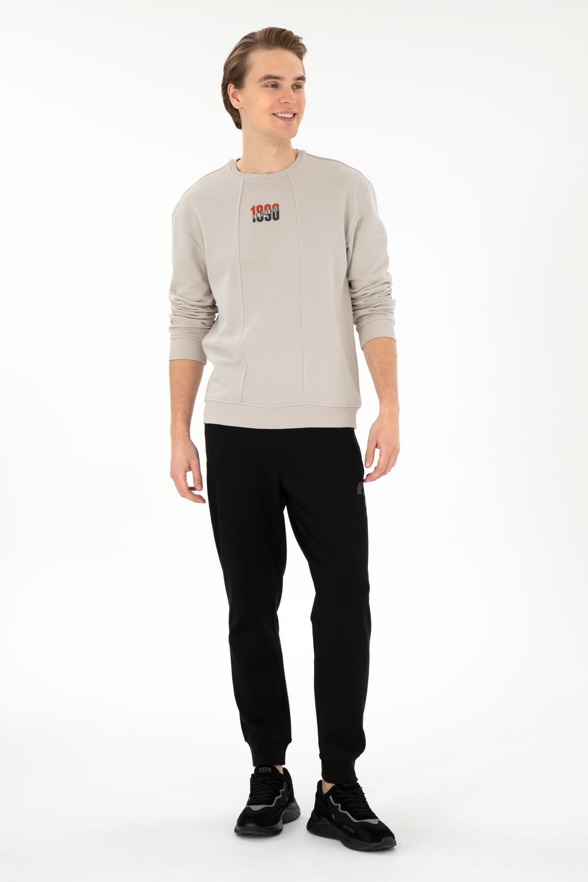 سوئیشرت مردانه U.S. Polo Assn. کامفورت فیت یقه گرد سنگی مدل 50293430-VR049 سوئیشرت مردانه U.S. Polo Assn. کامفورت فیت یقه گرد سنگی مدل 50293430-VR049