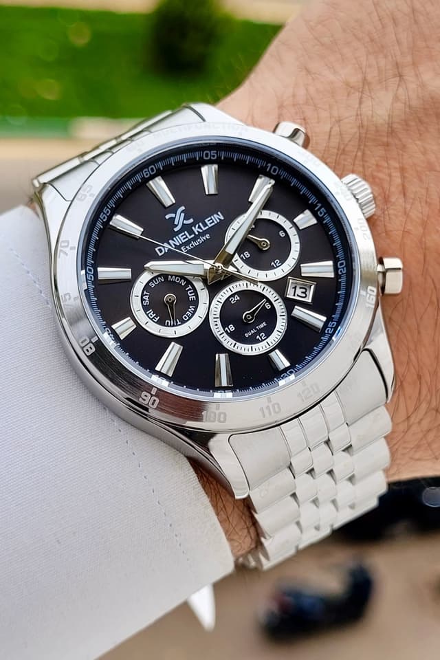 ساعت مچی مردانه Daniel Klein صفحه مشکی بند خاکستری قابل تنظیم ساعت مچی مردانه Daniel Klein صفحه مشکی بند خاکستری قابل تنظیم