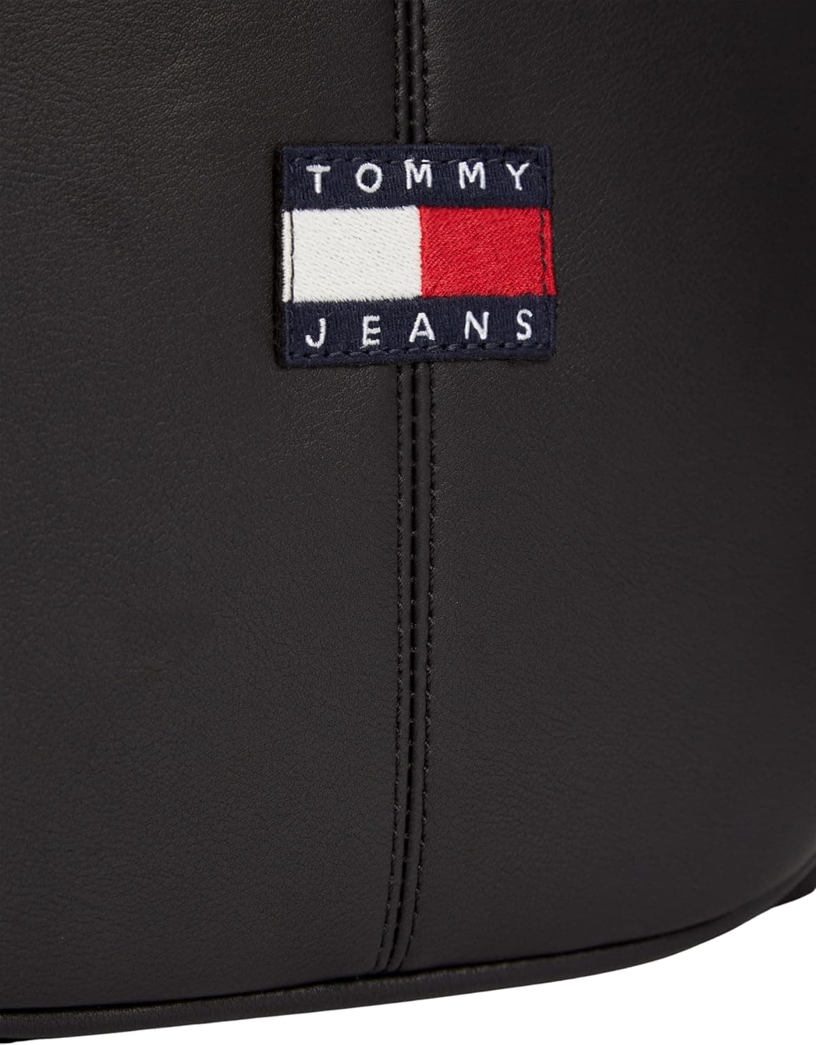 کیف دوشی مردانه Tommy Jeans Essential Daily مشکی سایز استاندارد مدل AM0AM14292 کیف دوشی مردانه Tommy Jeans Essential Daily مشکی سایز استاندارد مدل AM0AM14292