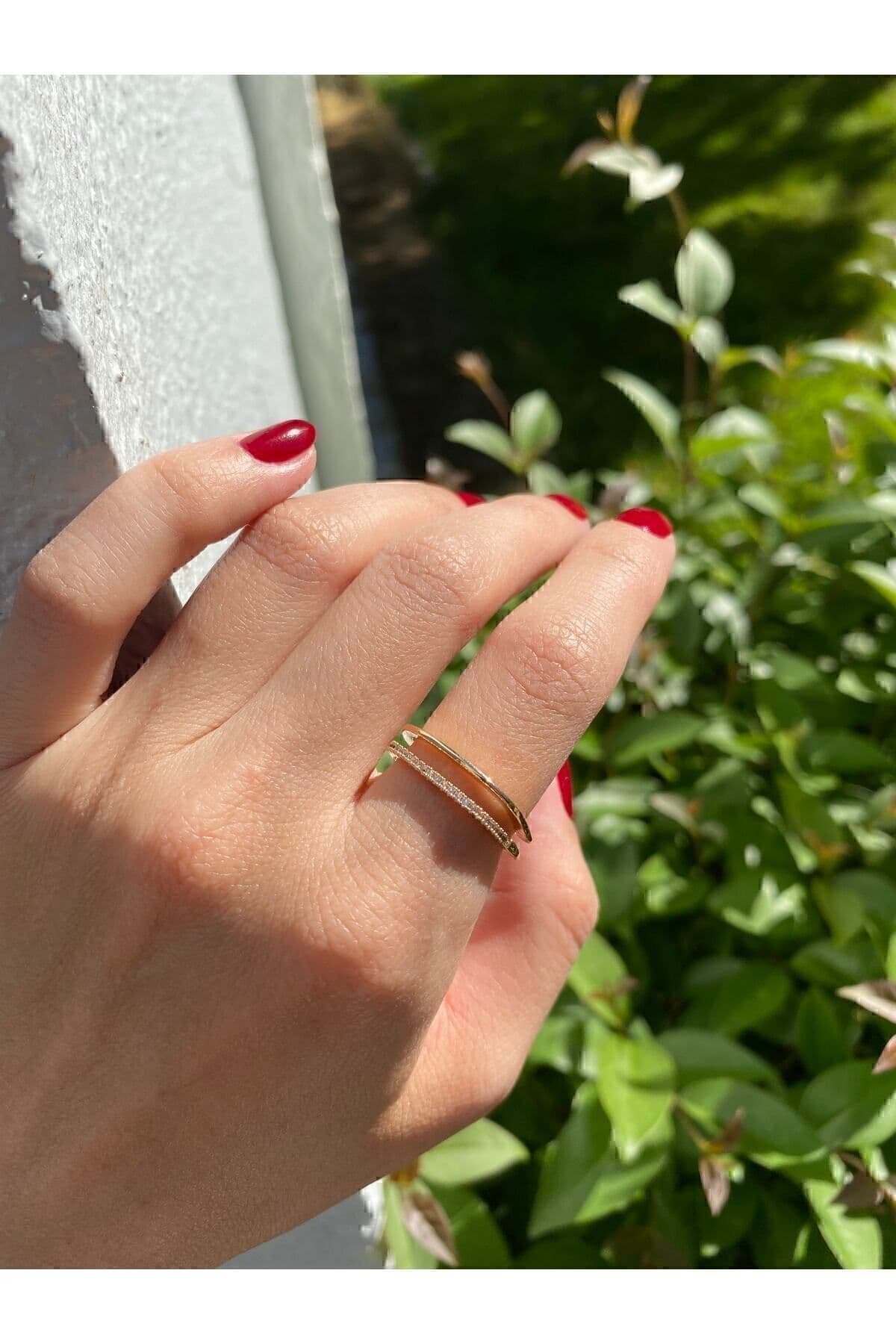 انگشتر زنانه ringbox طلایی سنگدار دو ردیف مربع انگشتر زنانه ringbox طلایی سنگدار دو ردیف مربع