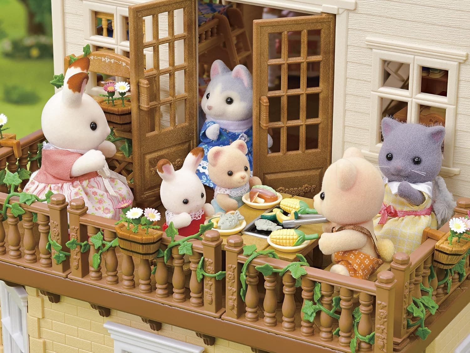خانه عروسکی Sylvanian Families مدل 5716 با اتاق زیرشیروانی خانه عروسکی Sylvanian Families مدل 5716 با اتاق زیرشیروانی