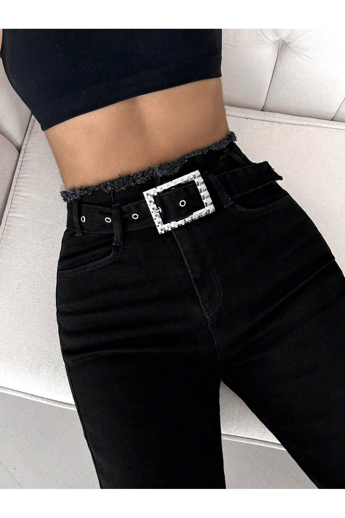 شلوار جین پالازو زنانه Swet Shop Jeans مشکی کمر بلند کشی با کمربند سگکدار و لبه ریشریش شلوار جین پالازو زنانه Swet Shop Jeans مشکی کمر بلند کشی با کمربند سگکدار و لبه ریشریش